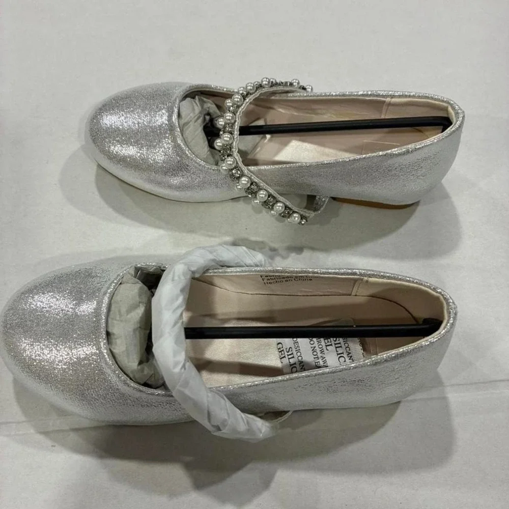 Davis's Bridal girls  Silver shoes size 12Y More‎ sizes available.